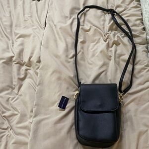 BNWT Small black bag with gold details